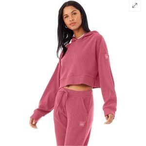 ALO Yoga Pink Long Sleeve Cropped Hoodie